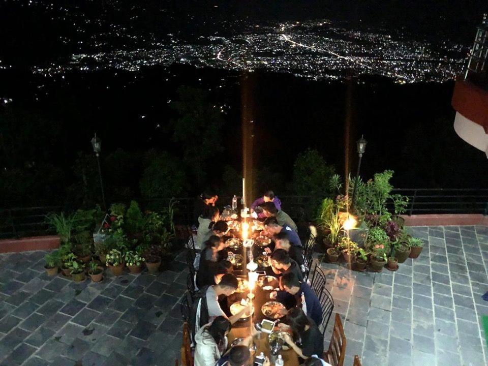 Hotel Pristine Himalaya Pokhara Exterior foto